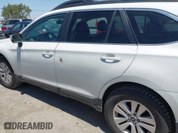 2015 Subaru Outback Premium with VIN 4S4BSACC4F3212224, listed as a IAAI auction lot 42632100 with 217,033 mi miles and . Bid and sale history available at DreamBid. Image 14.