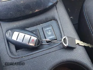 2017 Nissan Sentra SR z VIN 3N1AB7AP0HY230144, wystawiony jako IAAI lot #41826101 z przebiegiem 166 087 mil mil oraz . Historia ofert i sprzedaży dostępna na DreamBid. Obrazek 11.