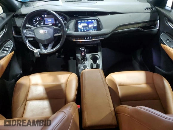 2021 Cadillac XT4 AWD Premium Luxury with VIN 1GYFZDR41MF031543, listed as a Copart auction lot 61085805 with 21,318 mi miles and Salvage title. Bid and sale history available at DreamBid. Image 8.