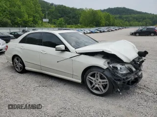 2011 Mercedes-Benz E 350 Luxury with VIN WDDHF8HB0BA458047, listed as a Copart auction lot 59874225 with 201,983 mi miles and Salvage title. Bid and sale history available at DreamBid. Image 4.