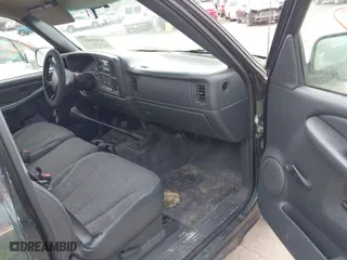 2002 Chevrolet Silverado 1500 with VIN 1GCEC14W82Z181154, listed as a IAAI auction lot 42031417 with 167,569 mi miles. Bid and sale history available at carsss.com. Image 5.