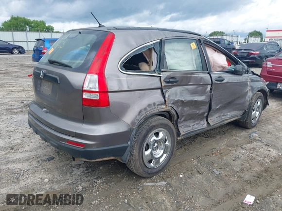 2011 Honda CR-V LX z VIN 5J6RE3H3XBL010040, wystawiony jako IAAI lot #42382318 z przebiegiem Nie podano mil oraz . Historia ofert i sprzedaży dostępna na DreamBid. Obrazek 4.