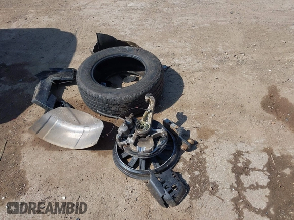 2022 GMC Canyon 4WD Elevation с VIN 1GTG6CEN6N1322470, выставлен на аукционе IAAI как лот 42028059 с пробегом 23 985 миль миль и . История ставок и продаж доступна на DreamBid. Изображение 12.