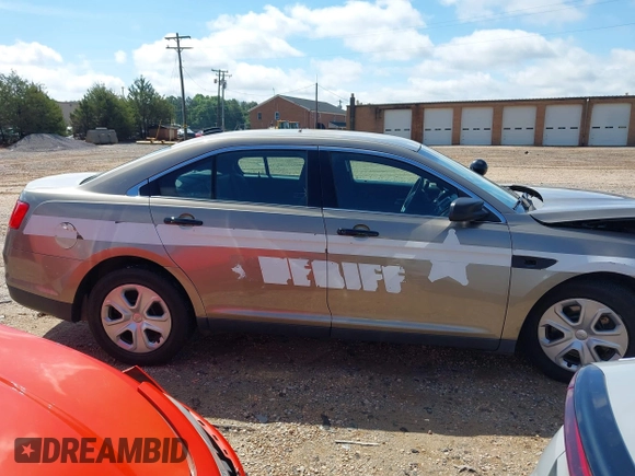 2018 Ford Police Interceptor with VIN 1FAHP2MKXJG114544, listed as a IAAI auction lot 42237695 with 100,824 mi miles and . Bid and sale history available at DreamBid. Image 13.