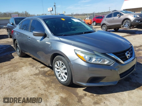 2018 Nissan Altima SR with VIN 1N4AL3AP5JC143900, listed as a IAAI auction lot 41750618 with 142,160 mi miles and . Bid and sale history available at carsss.com. Image 1.