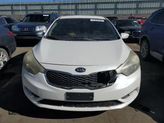 2014 Kia Forte EX with VIN KNAFX4A89E5173900, listed as a Copart auction lot 43559585 with 0 mi miles and Salvage Title. Bid and sale history available at carsss.com. Image 5.