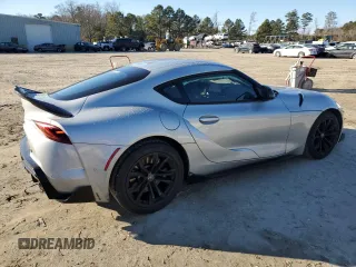 2022 Toyota Supra 2.0 with VIN WZ1DB2C08NW050265, listed as a Copart auction lot 88882465 with 14,576 mi miles and Salvage title. Bid and sale history available at DreamBid. Image 3.