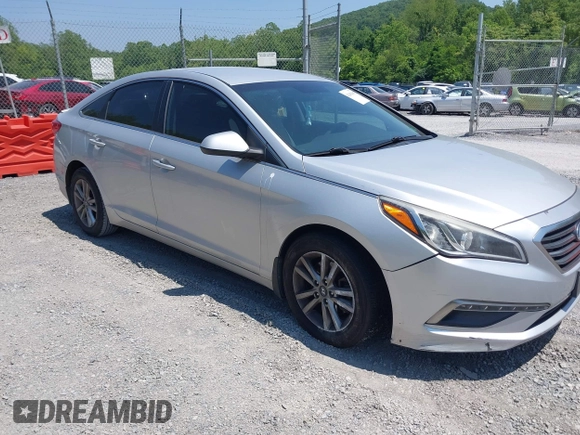 2015 Hyundai Sonata SE z VIN 5NPE24AF4FH082871, wystawiony jako IAAI lot #42415481 z przebiegiem 174 532 mil mil oraz . Historia ofert i sprzedaży dostępna na DreamBid. Obrazek 1.