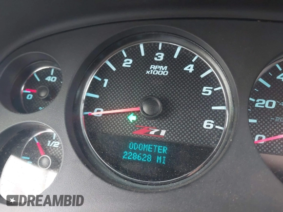 2008 Chevrolet Avalanche LTZ with VIN 3GNFK123X8G268974, listed as a IAAI auction lot 41446129 with 228,628 mi miles. Bid and sale history available at carsss.com. Image 7.