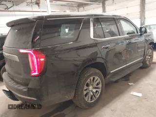 2021 GMC Yukon Denali with VIN 1GKS2DKL2MR432564, listed as a IAAI auction lot 41392475 with 44,045 mi miles. Bid and sale history available at carsss.com. Image 4.