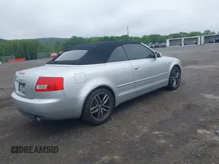 2005 Audi A4 3.0L z VIN WAUDT48HX5K019545, wystawiony jako IAAI lot #42364255 z przebiegiem 115 342 mil mil oraz . Historia ofert i sprzedaży dostępna na DreamBid. Obrazek 4.