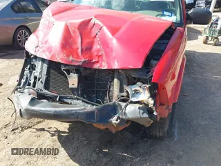 2000 GMC Sonoma with VIN 1GTCS1440Y8170933, listed as a IAAI auction lot 41505128 with Not Provided miles and . Bid and sale history available at DreamBid. Image 6.
