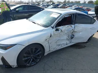 2023 Lexus IS 350 F Sport с VIN JTHGZ1B21P5067839, выставлен на аукционе IAAI как лот 42109984 с пробегом 20 513 миль миль и . История ставок и продаж доступна на DreamBid. Изображение 6.