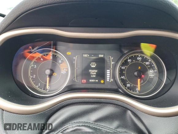 2020 Jeep Cherokee Latitude Tech Connect z VIN 1C4PJLCB6JD620386, wystawiony jako Copart lot #60409655 z przebiegiem 80 831 mil mil oraz Nie do naprawy • Non repairable. Historia ofert i sprzedaży dostępna na DreamBid. Obrazek 9.