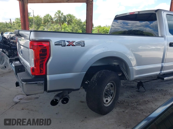 2019 Ford F-250 XL z VIN 1FT7W2BT7KED13259, wystawiony jako IAAI lot #42543359 z przebiegiem 136 511 mil mil oraz . Historia ofert i sprzedaży dostępna na DreamBid. Obrazek 6.