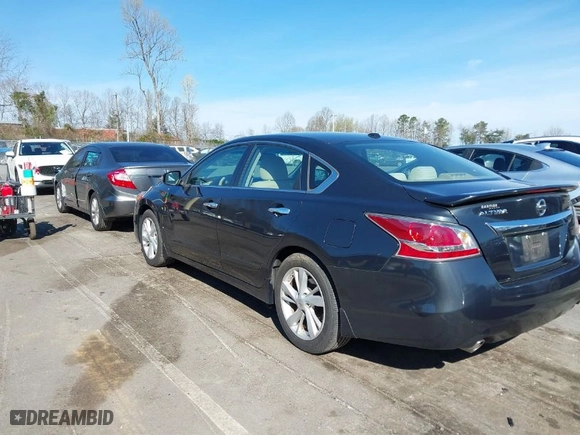 2015 Nissan Altima 2.5 S with VIN 1N4AL3AP9FC152073, listed as a IAAI auction lot 41859872 with 72,518 mi miles. Bid and sale history available at carsss.com. Image 3.
