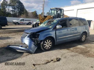 2011 Chrysler Town & Country Touring-L with VIN 2A4RR8DG7BR759220, listed as a Copart auction lot 88317575 with 0 mi miles and Salvage Title. Bid and sale history available at carsss.com. Image 1.