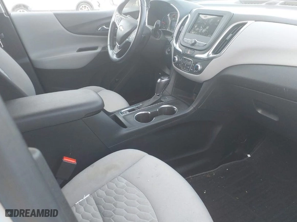2019 Chevrolet Equinox LT with VIN 2GNAXKEV9K6159732, listed as a IAAI auction lot 41431882 with 84,617 mi miles. Bid and sale history available at carsss.com. Image 5.