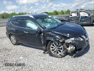 2017 Nissan Rogue SV z VIN KNMAT2MT6HP501456, wystawiony jako Copart lot #55625395 z przebiegiem Nie podano mil oraz Szkoda całkowita • Salvage title. Historia ofert i sprzedaży dostępna na DreamBid. Obrazek 4.
