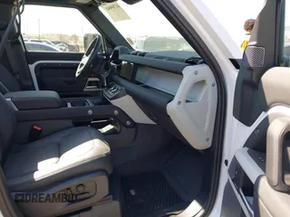 2024 Land Rover Defender S with VIN SALEJ7EU6R2339332, listed as a IAAI auction lot 41789041 with 1,752 mi miles and . Bid and sale history available at DreamBid. Image 5.