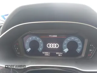 2020 Audi Q3 Premium z VIN WA1AECF30L1052472, wystawiony jako IAAI lot #41886809 z przebiegiem 101 600 mil mil oraz . Historia ofert i sprzedaży dostępna na DreamBid. Obrazek 7.