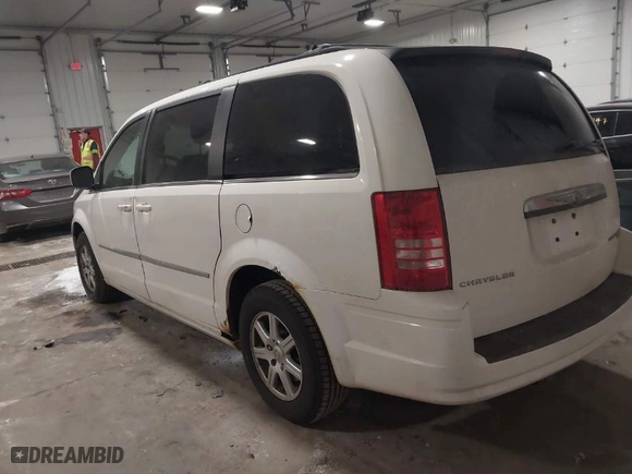 2010 Chrysler Town & Country Touring with VIN 2A4RR5D15AR114946, listed as a IAAI auction lot 42001471 with 222,299 mi miles. Bid and sale history available at carsss.com. Image 3.