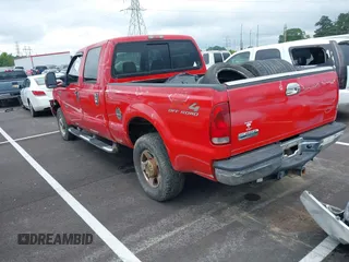 2006 Ford F-250 XL z VIN 1FTSW21PX6ED69409, wystawiony jako IAAI lot #42263767 z przebiegiem 233 176 mil mil oraz . Historia ofert i sprzedaży dostępna na DreamBid. Obrazek 3.