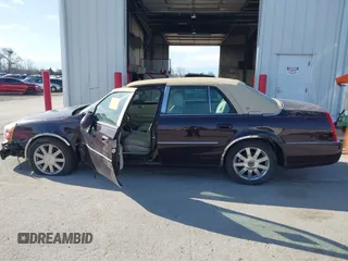 2008 Cadillac DTS 1SC z VIN 1G6KD57Y48U182797, wystawiony jako IAAI lot #41950105 z przebiegiem 96 274 mil mil oraz . Historia ofert i sprzedaży dostępna na DreamBid. Obrazek 15.