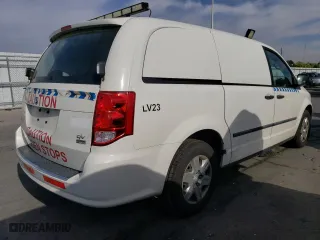 2013 Ram Cargo Van Tradesman with VIN 2C4JRGAG7DR688797, listed as a Copart auction lot 75758044 with 106,422 mi miles and Clean Title. Bid and sale history available at carsss.com. Image 3.