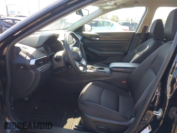 2019 Nissan Altima S with VIN 1N4BL4BV5KC233265, listed as a IAAI auction lot 41721250 with 81,040 mi miles and . Bid and sale history available at carsss.com. Image 5.