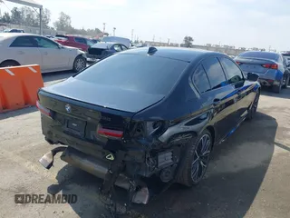2022 BMW 5 Series 530i с VIN WBA53BH07NWX62224, выставлен на аукционе IAAI как лот 42348984 с пробегом 120 937 миль миль и . История ставок и продаж доступна на DreamBid. Изображение 4.