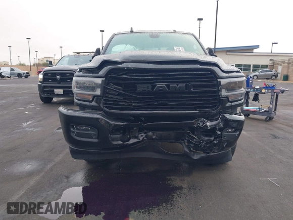 2022 Ram 2500 Laramie z VIN 3C6UR5FL2NG377414, wystawiony jako IAAI lot #41492443 z przebiegiem 100 477 mil mil oraz . Historia ofert i sprzedaży dostępna na DreamBid. Obrazek 6.