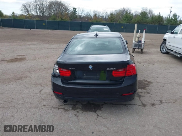 2014 BMW 3 Series 320i xDrive with VIN WBA3C3C51EF983320, listed as a IAAI auction lot 42091122 with 12,312 mi miles and . Bid and sale history available at DreamBid. Image 15.