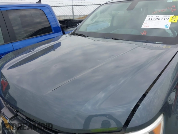 2020 Chevrolet Colorado 4WD Z71 with VIN 1GCGTDEN1L1163546, listed as a IAAI auction lot 41706719 with 64,662 mi miles and . Bid and sale history available at DreamBid. Image 18.
