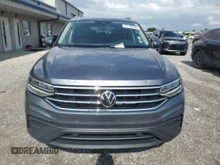 2023 Volkswagen Tiguan SE with VIN 3VVNB7AX5PM066685, listed as a Copart auction lot 61193465 with 44,816 mi miles and Salvage title. Bid and sale history available at DreamBid. Image 5.