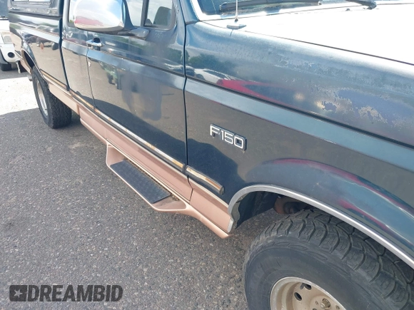 1995 Ford F-150 z VIN 1FTEX14H3SKA80389, wystawiony jako IAAI lot #42686705 z przebiegiem 192 784 mil mil oraz . Historia ofert i sprzedaży dostępna na DreamBid. Obrazek 6.