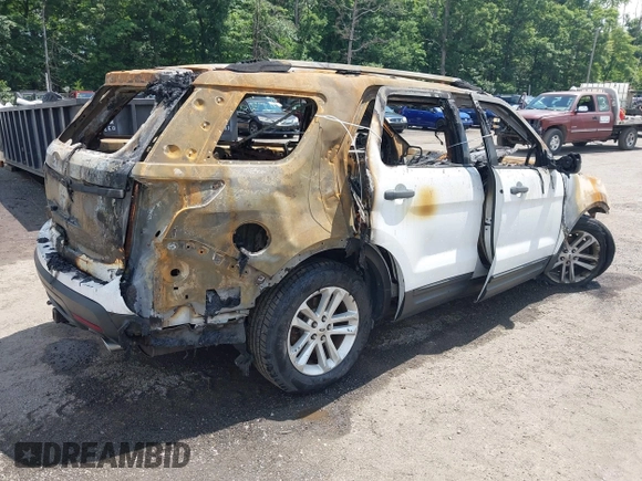 2015 Ford Explorer z VIN 1FM5K8B86FGA28592, wystawiony jako IAAI lot #42498833 z przebiegiem Nie podano mil oraz . Historia ofert i sprzedaży dostępna na DreamBid. Obrazek 4.