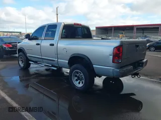 2005 Dodge 3500 SLT z VIN 3D7LS38C15G791333, wystawiony jako IAAI lot #40892553 z przebiegiem 188 933 mil mil oraz . Historia ofert i sprzedaży dostępna na DreamBid. Obrazek 3.