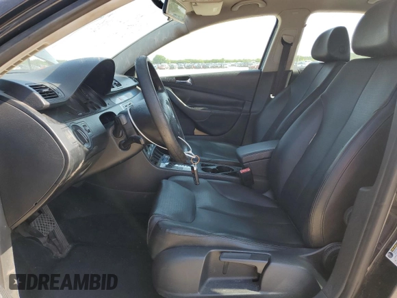 2007 Volkswagen Passat with VIN WVWJK73CX7P065789, listed as a Copart auction lot 56332135 with 137,400 mi miles and Salvage title. Bid and sale history available at DreamBid. Image 7.