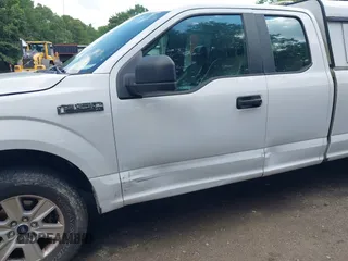 2020 Ford F-150 XL z VIN 1FTFX1C55LKE80693, wystawiony jako IAAI lot #42650150 z przebiegiem 125 739 mil mil oraz . Historia ofert i sprzedaży dostępna na DreamBid. Obrazek 6.