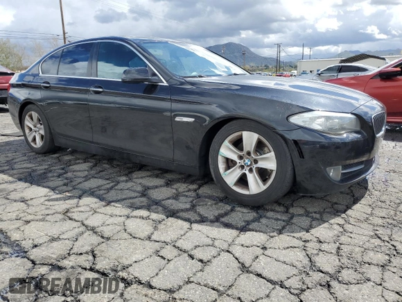 2013 BMW 5 Series 528i with VIN WBAXG5C5XDD234995, listed as a Copart auction lot 48617145 with 165,889 mi miles and Clean Title. Bid and sale history available at carsss.com. Image 4.