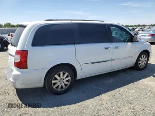 2015 Chrysler Town & Country Touring with VIN 2C4RC1BG9FR552903, listed as a Copart auction lot 56419075 with 195,484 mi miles and Clean Title. Bid and sale history available at DreamBid. Image 3.