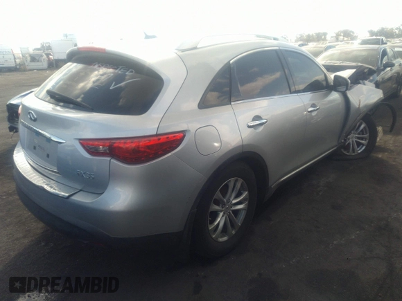 2009 Infiniti FX with VIN JNRAS18W99M157397, listed as a IAAI auction lot 39666939 with Not Provided miles and . Bid and sale history available at DreamBid. Image 4.
