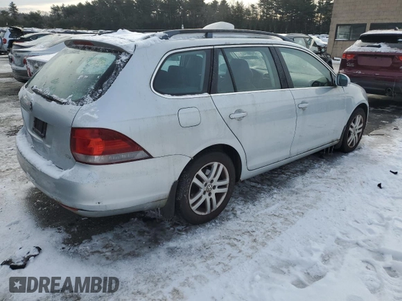 2011 Volkswagen Jetta TDI with VIN 3VWML7AJ5BM683240, listed as a Copart auction lot 42097595 with 197,114 mi miles and Salvage title. Bid and sale history available at DreamBid. Image 3.