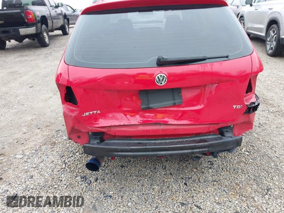 2012 Volkswagen Jetta SportWagen TDI w/Sunroof with VIN 3VWPL7AJ8CM671484, listed as a IAAI auction lot 41973825 with 155,220 mi miles. Bid and sale history available at carsss.com. Image 6.