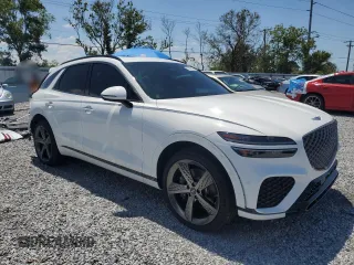 2025 Genesis GV70 Sport with VIN 5NMMCDTCXSH020362, listed as a Copart auction lot 52846135 with 7,124 mi miles and Non repairable. Bid and sale history available at DreamBid. Image 4.