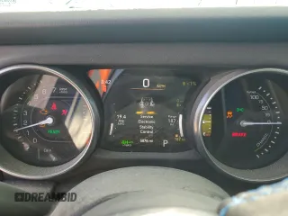 2022 Jeep Wrangler Unlimited Rubicon with VIN 1C4JJXR63NW206144, listed as a Copart auction lot 47234895 with 5,876 mi miles and Salvage title. Bid and sale history available at DreamBid. Image 9.