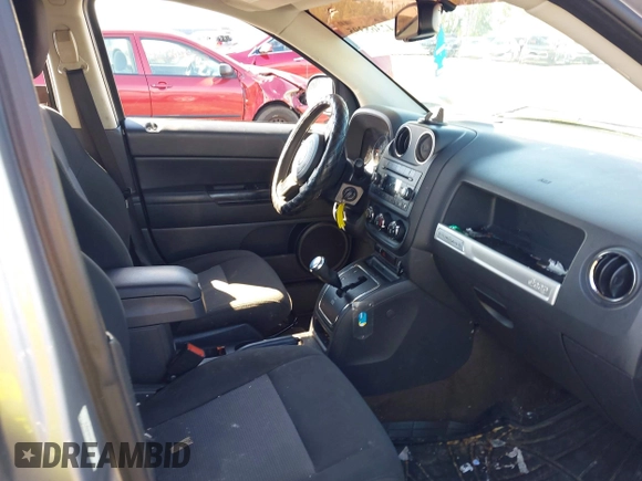 2017 Jeep Compass Sport SE with VIN 1C4NJCBA3HD185854, listed as a IAAI auction lot 42365395 with 100,308 mi miles and . Bid and sale history available at DreamBid. Image 5.