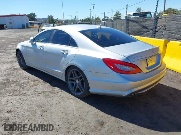 2014 Mercedes-Benz CLS 550 z VIN WDDLJ7DB8EA097096, wystawiony jako IAAI lot #40084432 z przebiegiem 93 431 mil mil oraz . Historia ofert i sprzedaży dostępna na DreamBid. Obrazek 3.