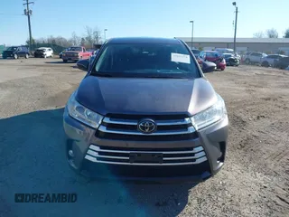 2019 Toyota Highlander LE with VIN 5TDBZRFH0KS960077, listed as a IAAI auction lot 41222178 with 125,800 mi miles and . Bid and sale history available at DreamBid. Image 12.
